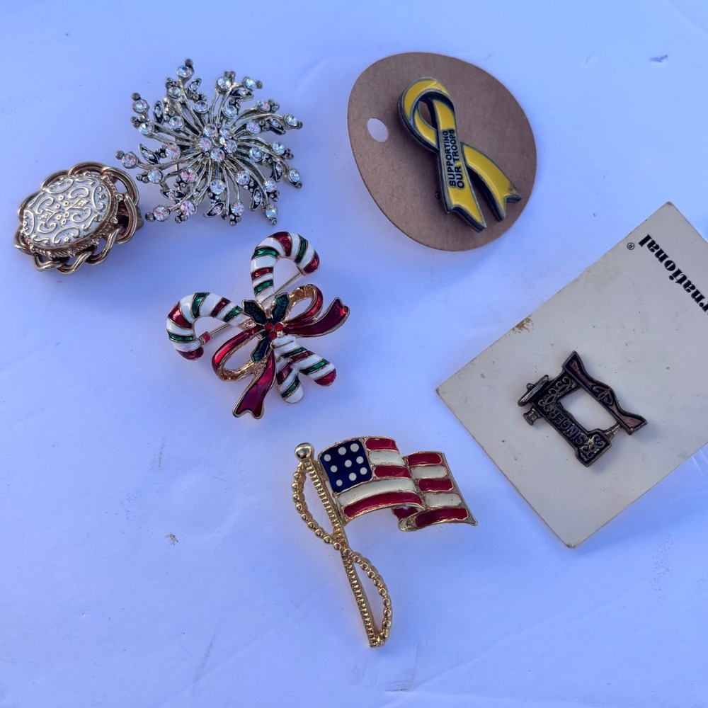 Vintage Pin Brooch Lot Singer Sewing Machine American Flag Candy Cane 6pc Set‎